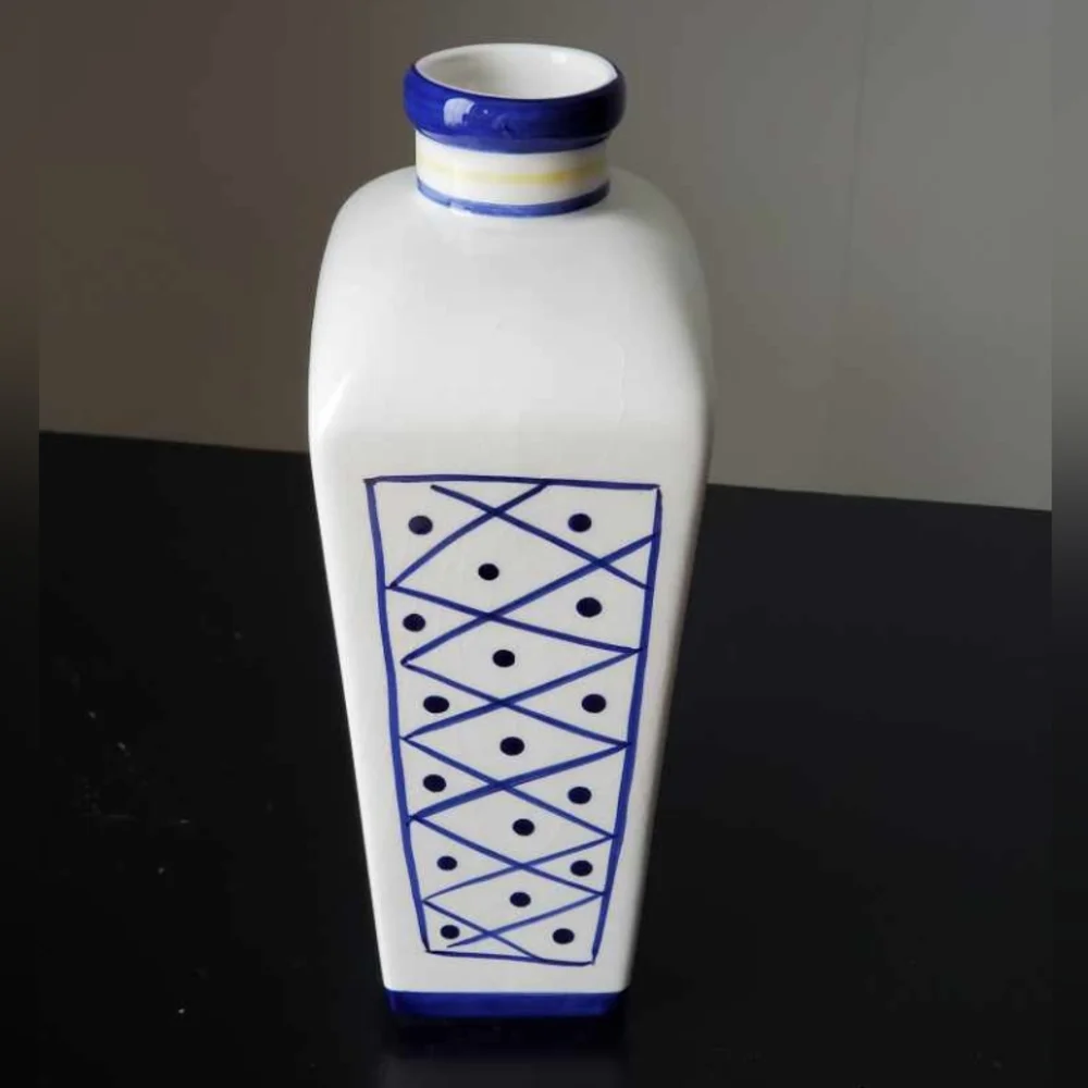 Vintage Cordon Bleu International Vase